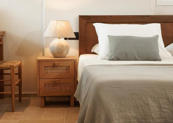 Phoenicia Nature Naxos Kastrákion