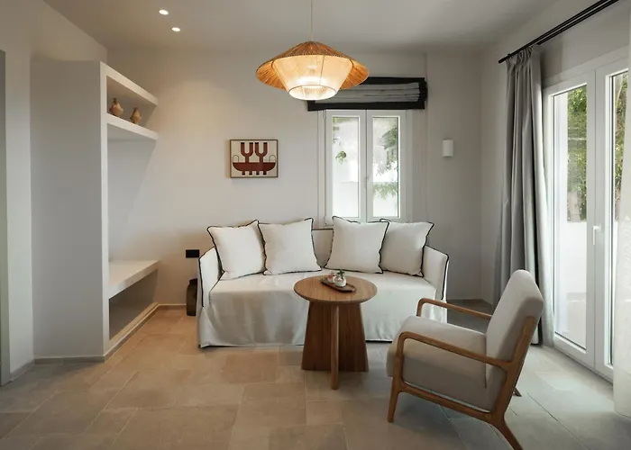 Phoenicia Nature Naxos * Kastrákion