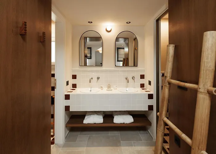 Phoenicia Nature Naxos Kastrákion