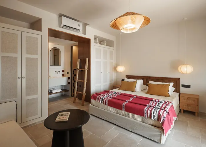 Phoenicia Nature Naxos Kastrákion